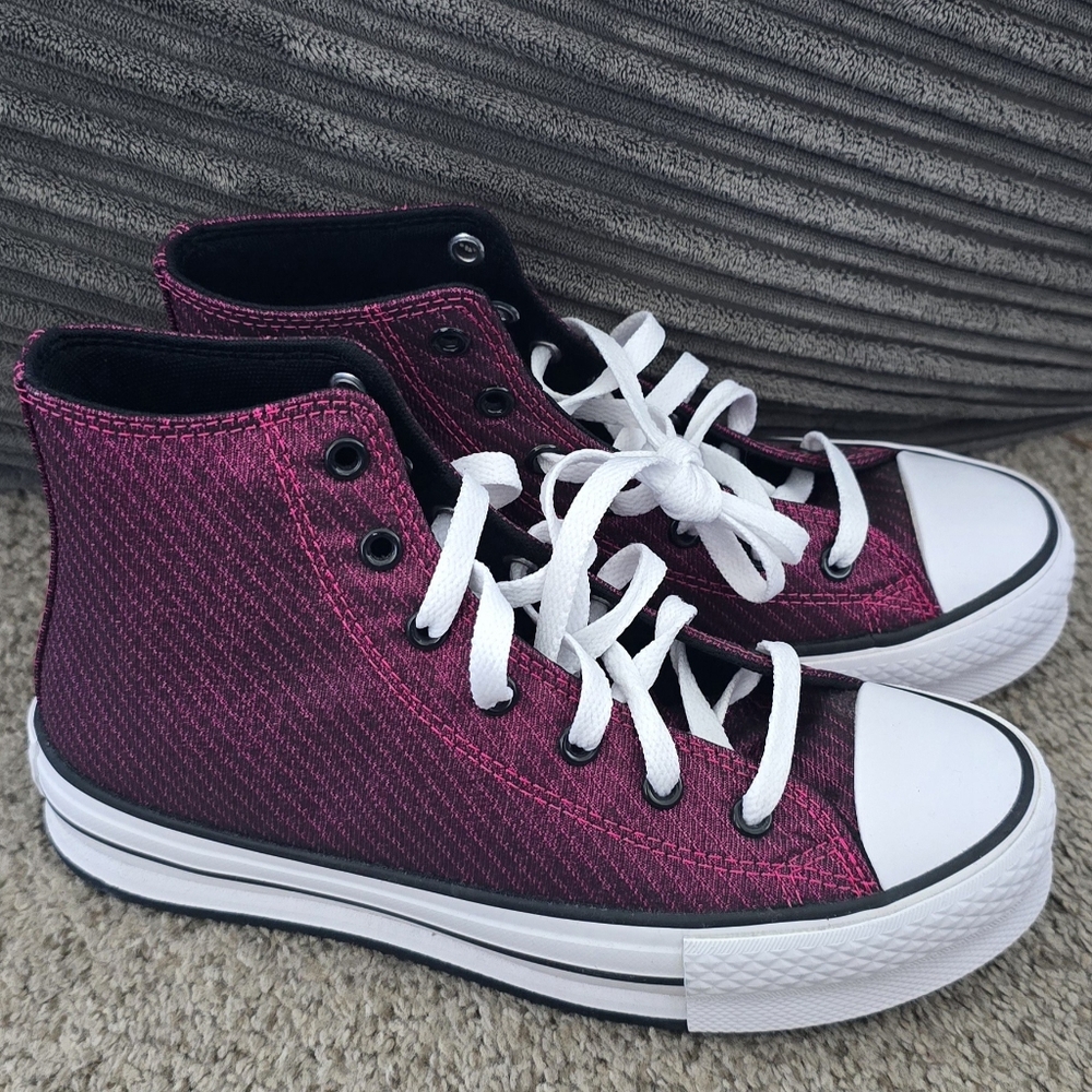 Converse Platform Sneakers Girls Size 4